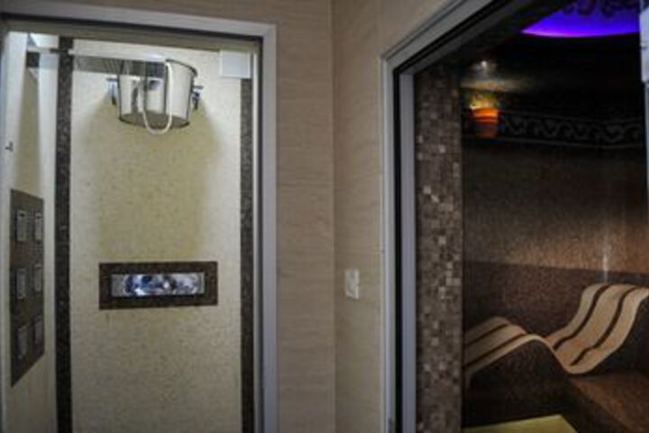 Room 309 of 313