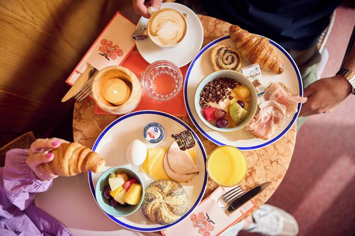 Breakfast/Coffee Service 152 of 171