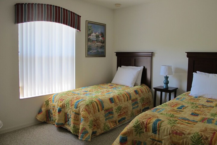 Room 4 of 45