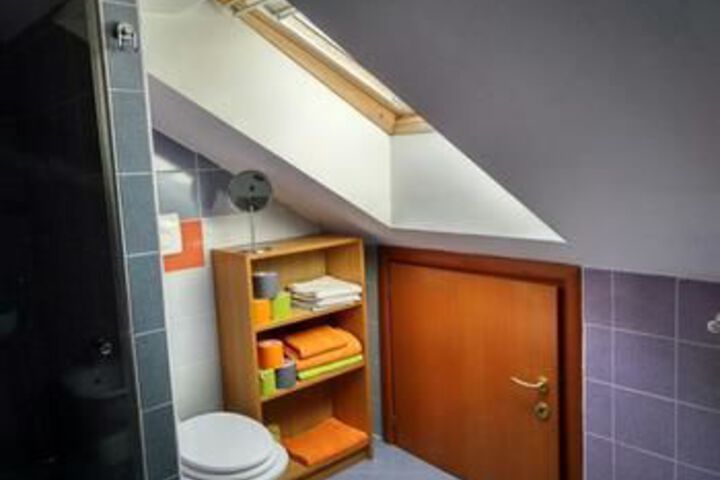 Room 3 of 20