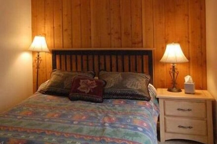 Room 25 of 121