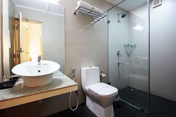 Clean Restrooms