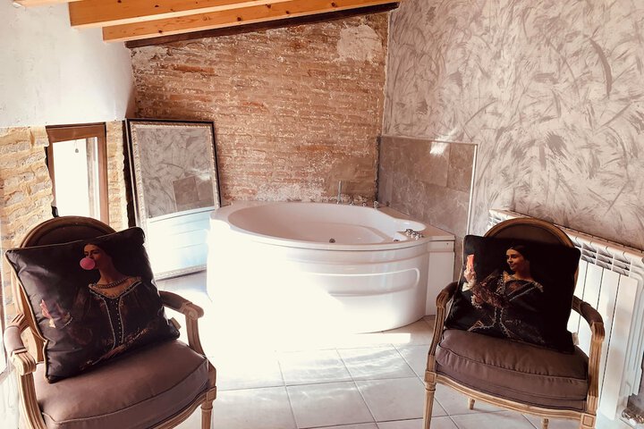 Hot Tub 54 of 70