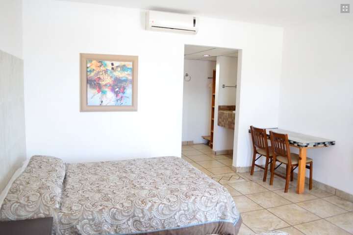 Room 15 of 84