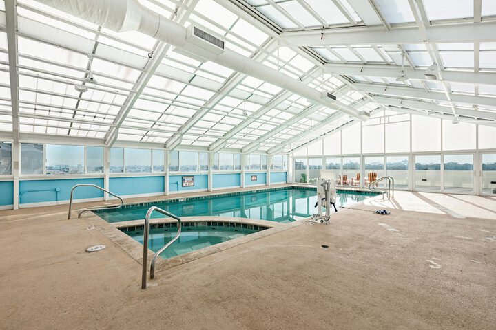 Pools & Facilities