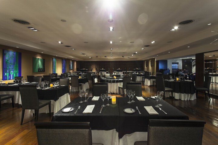 Dining 57 of 81