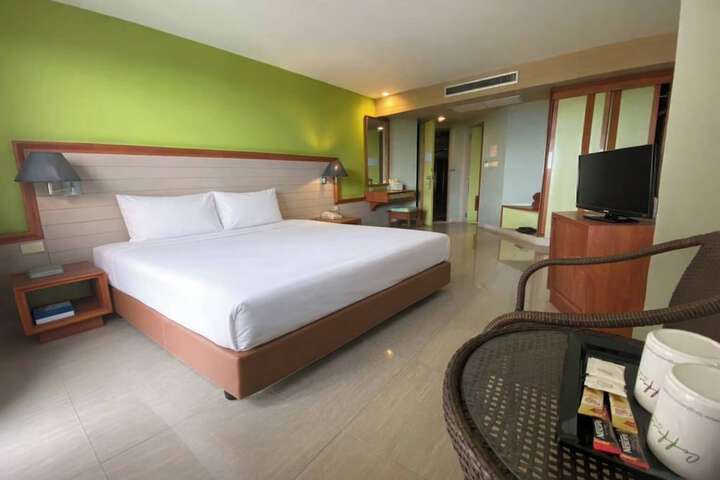 Room 40 of 131