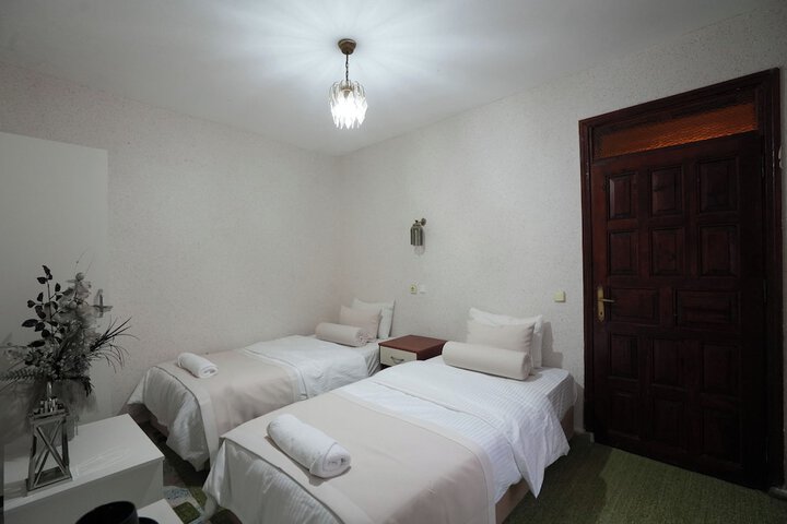 Room 17 of 62