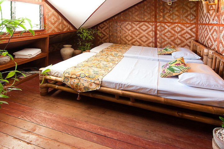 Room 6 of 34