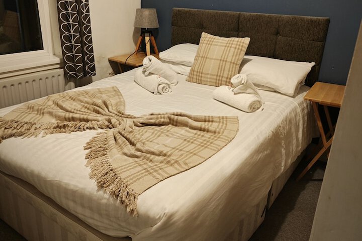 Room 3 of 15