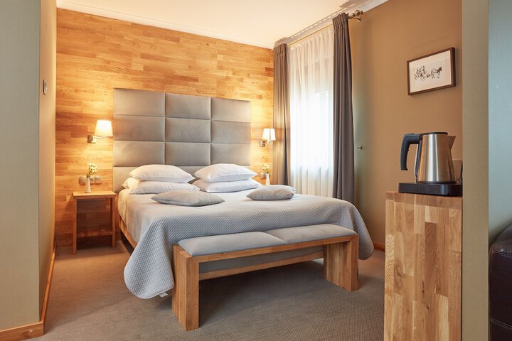 Room 40 of 86