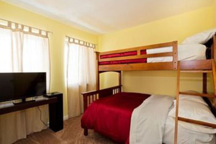Room 6 of 24