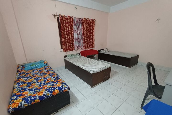 Room 3 of 3