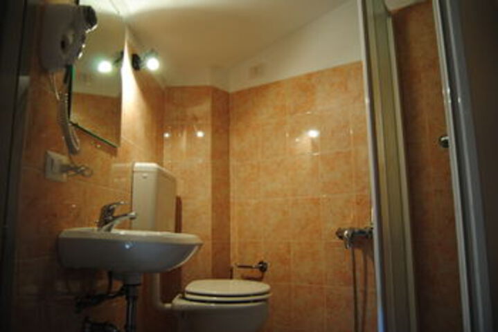 Room 13 of 47