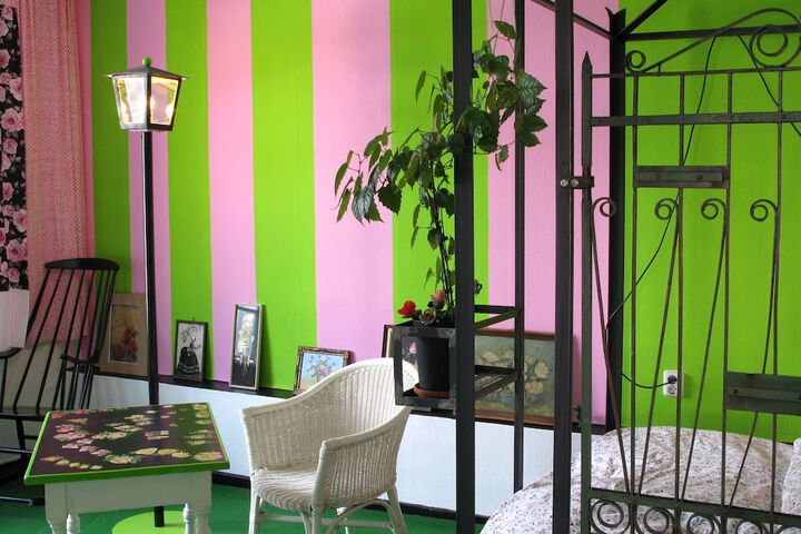 Room 4 of 36