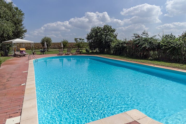 Pool Hotel