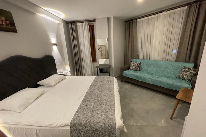 Room 21 of 51