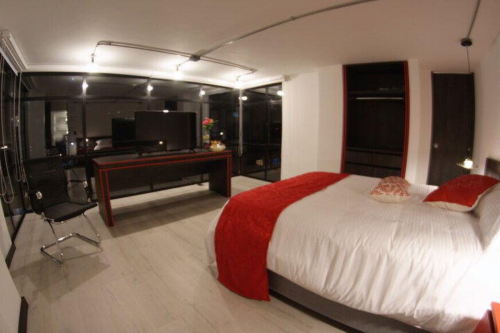 Room 9 of 21