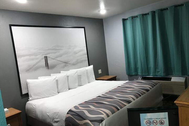 Basic King Bed (1 of 8)