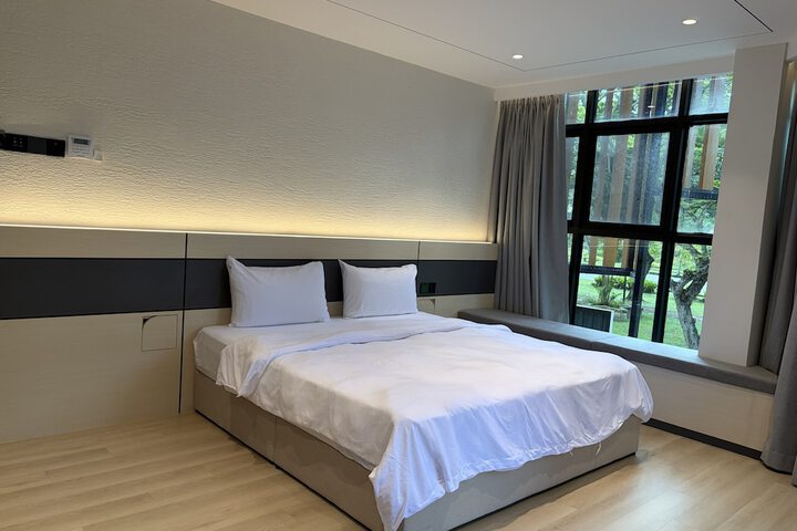 Room 10 of 71