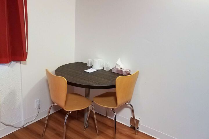 Room 48 of 69
