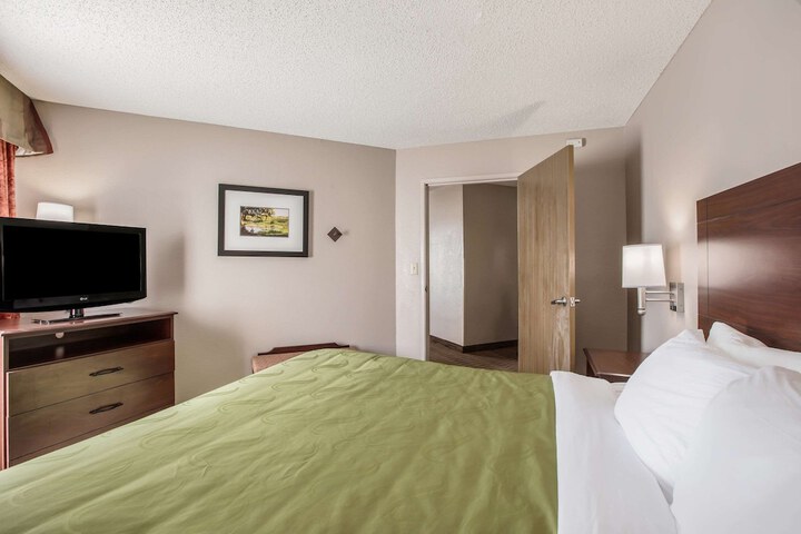 Room 30 of 54