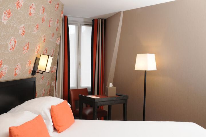 Room 16 of 101