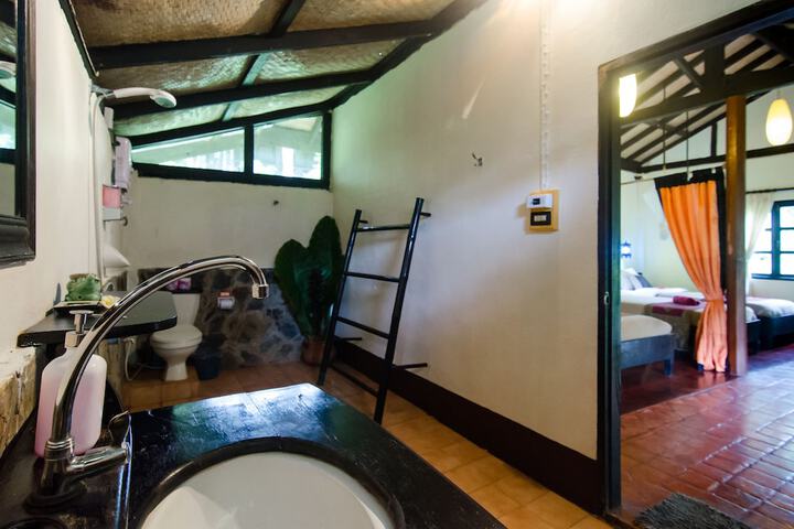 Room 40 of 69