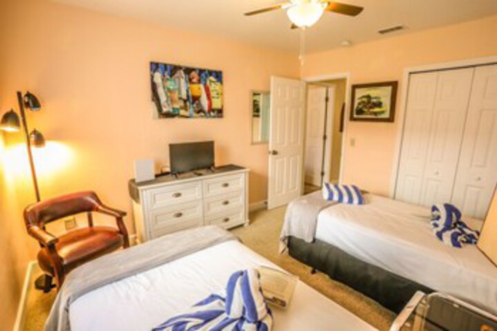 Room 17 of 23