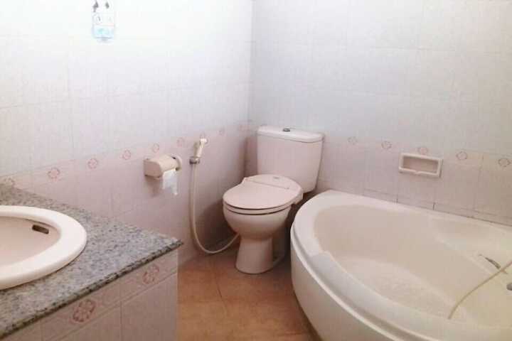 Room 17 of 17