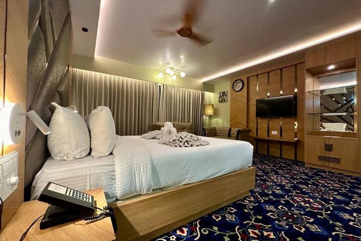 Room 4 of 46