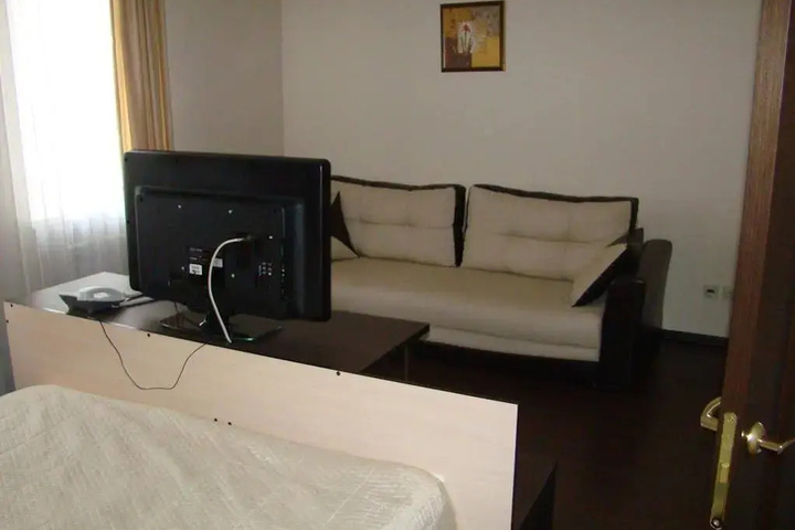 guest_rooms