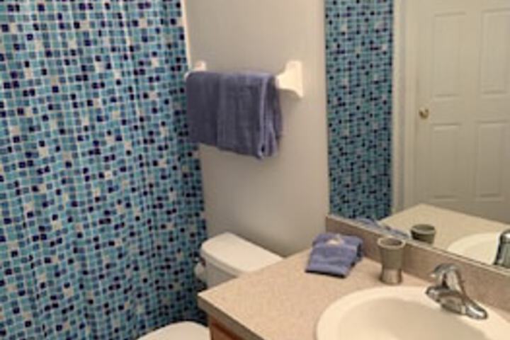 Room 4 of 27