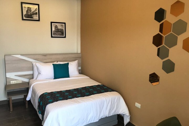 Room 22 of 37