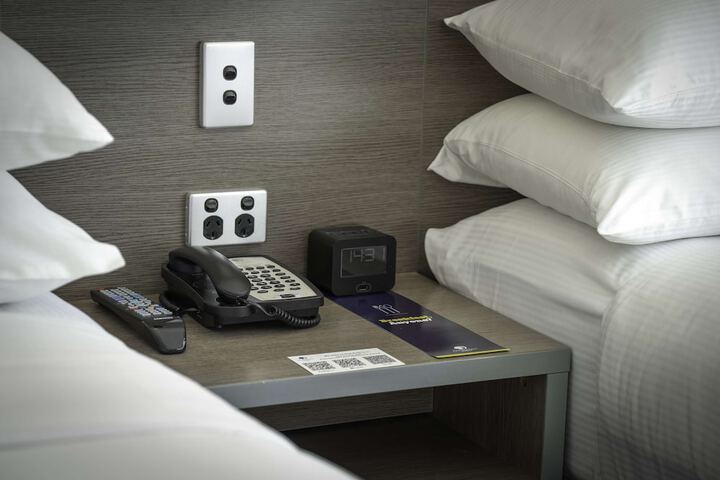 Room 6 of 95