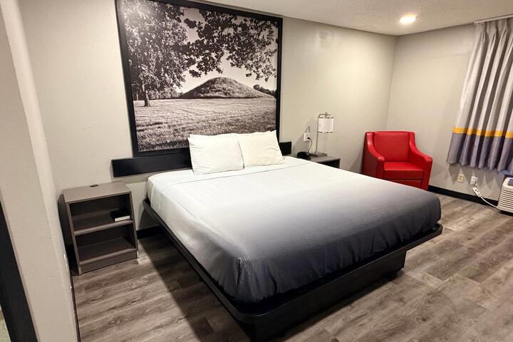 Room 42 of 90