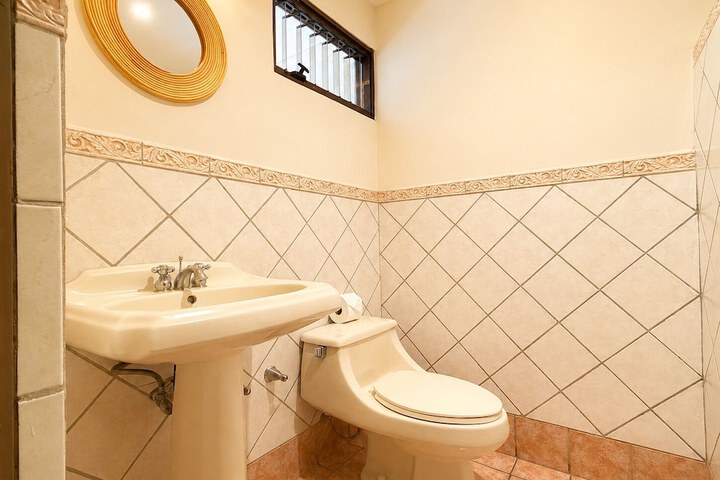 Room 15 of 20