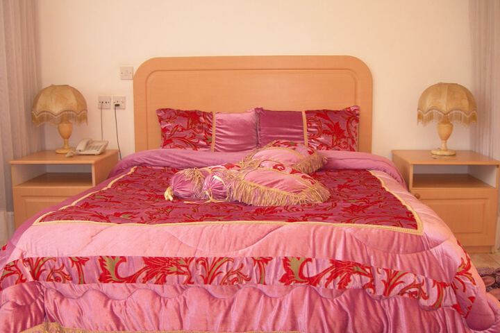 Room 2 of 27