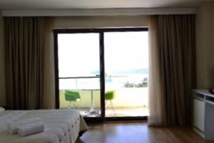 Room 20 of 34