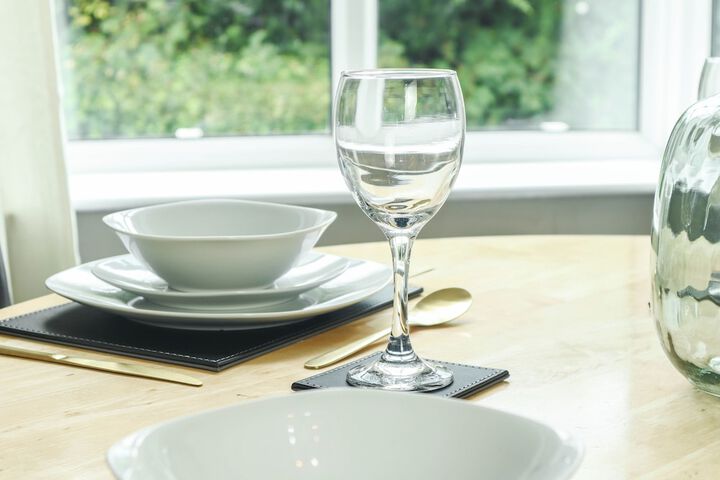 Dining 85 of 100