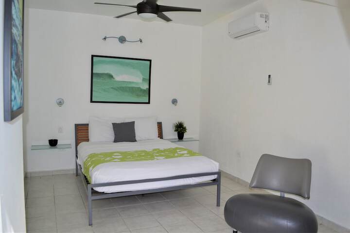 Room 9 of 181