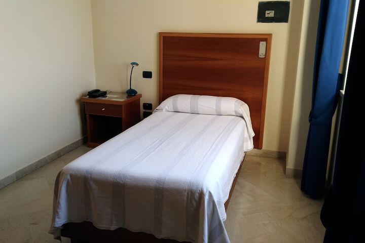 Room 20 of 54