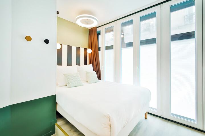 Room 51 of 270
