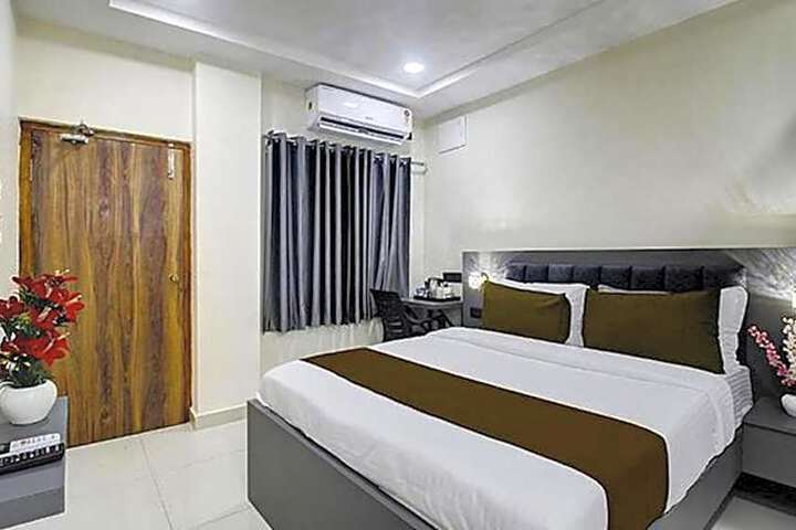 FabHotel Embassy Inn