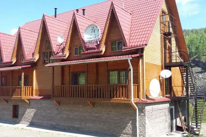 Porogi Hotel