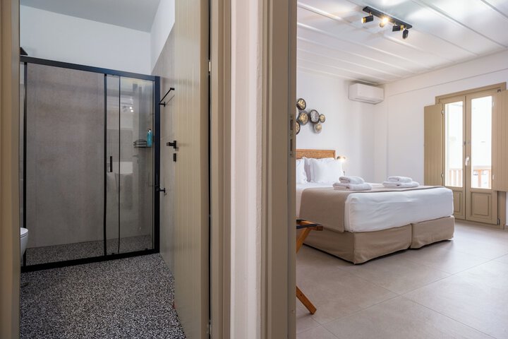 Room 30 of 97