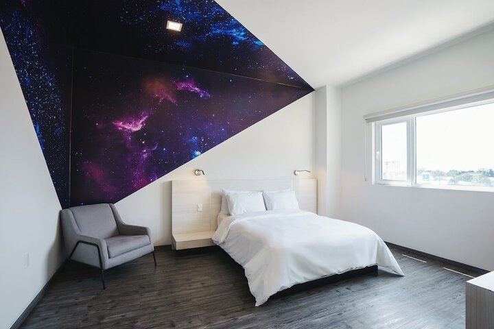 Room 6 of 21