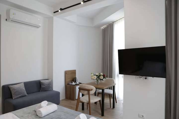 Room 9 of 52
