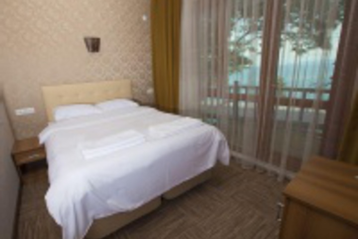 Room 90 of 216