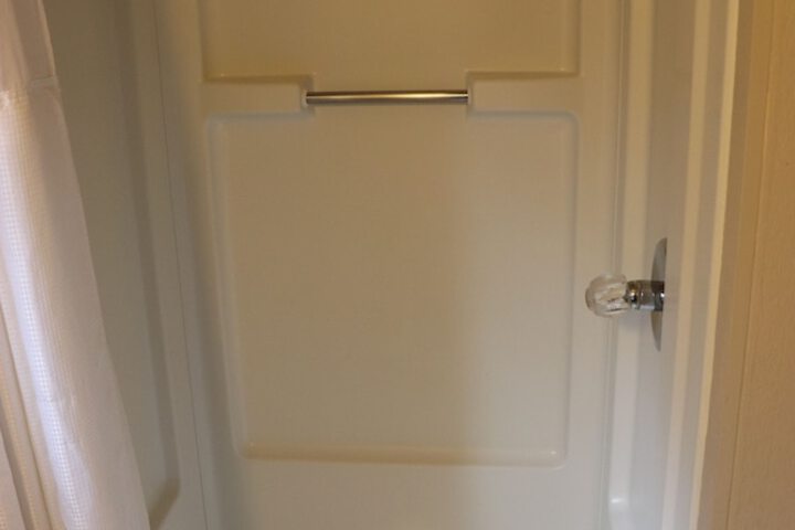 Room 423 of 504